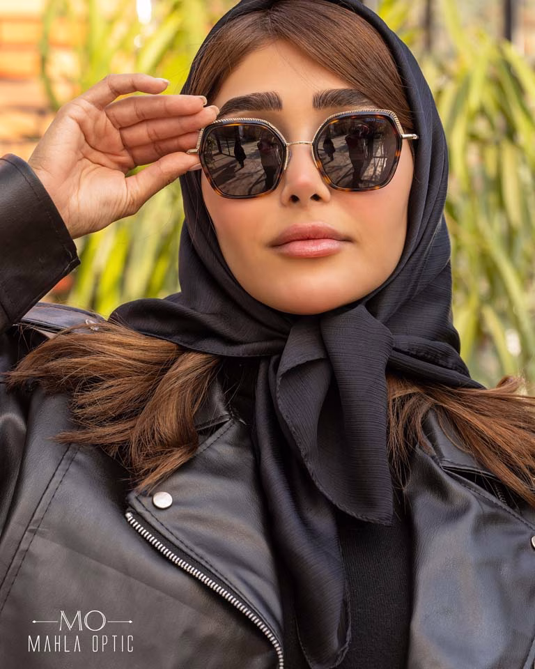 عینک آفتابی زنانه Jeans Club مدل 1805